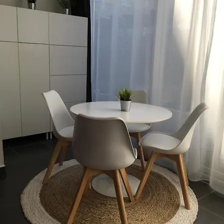 Le Ponant, Wifi, Piscine, Parking * La Grande-Motte